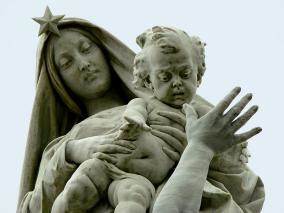800px-notre-dame-des-naufrages-260607-1-vassil.jpg
